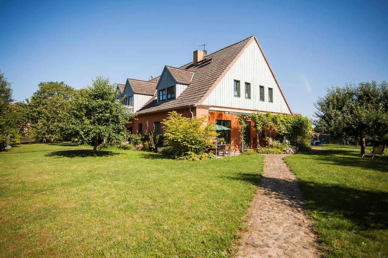 Das Gutshaus Solzow Mecklenburgische Seenplatte Mueritz Экстерьер фото